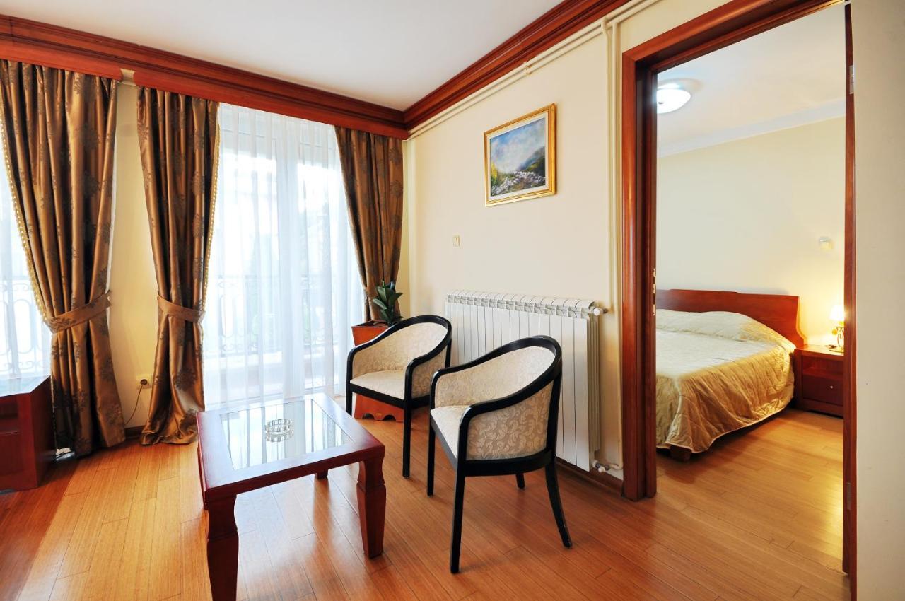 Sunny Hill Apartments & Aqua Park Vrnjačka Banja Extérieur photo