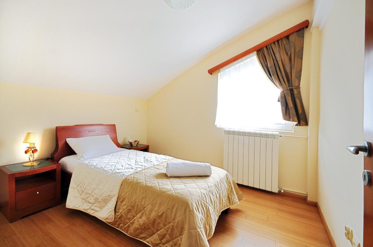Sunny Hill Apartments & Aqua Park Vrnjačka Banja Extérieur photo