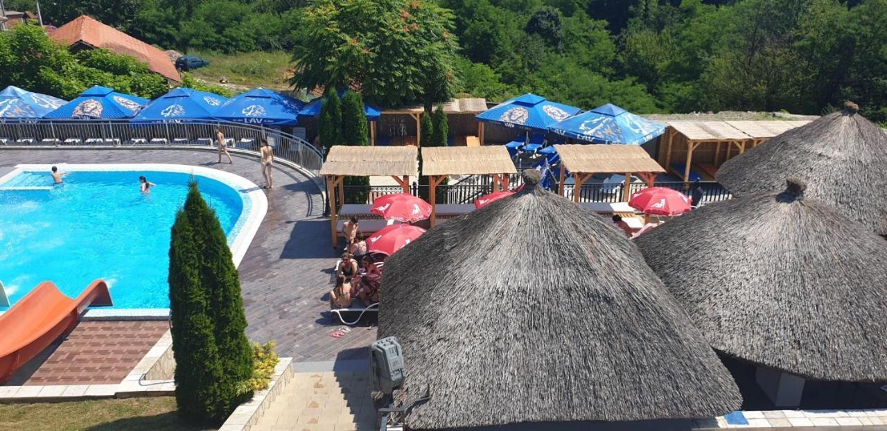 Sunny Hill Apartments & Aqua Park Vrnjačka Banja Extérieur photo