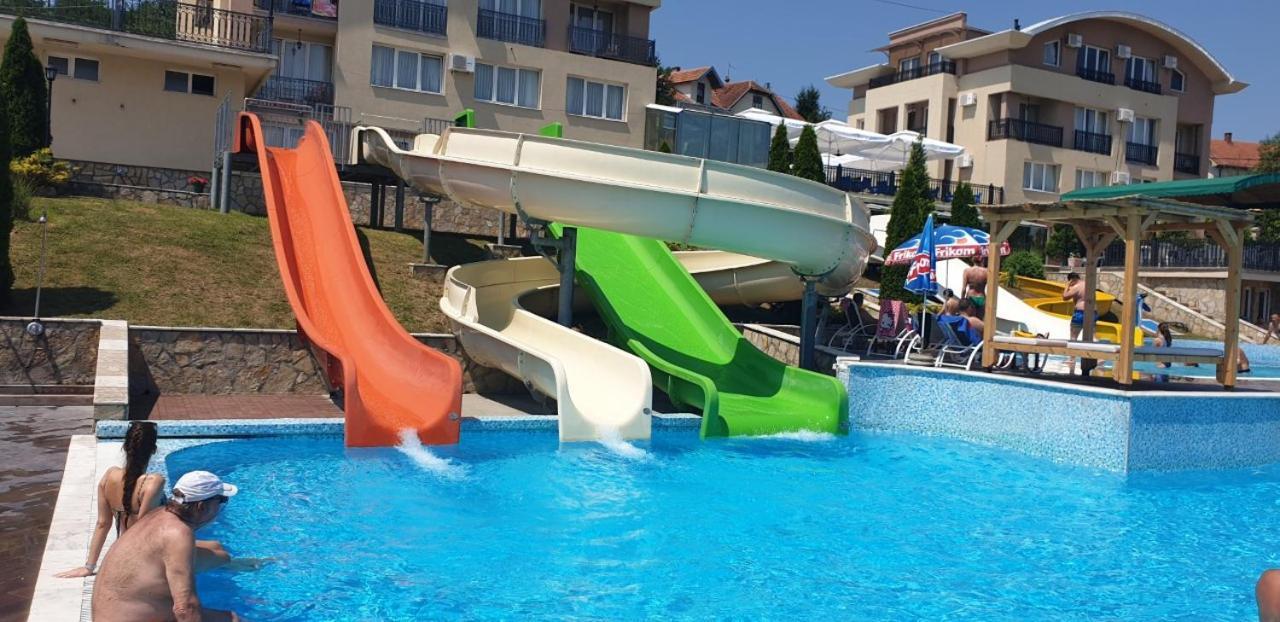 Sunny Hill Apartments & Aqua Park Vrnjačka Banja Extérieur photo
