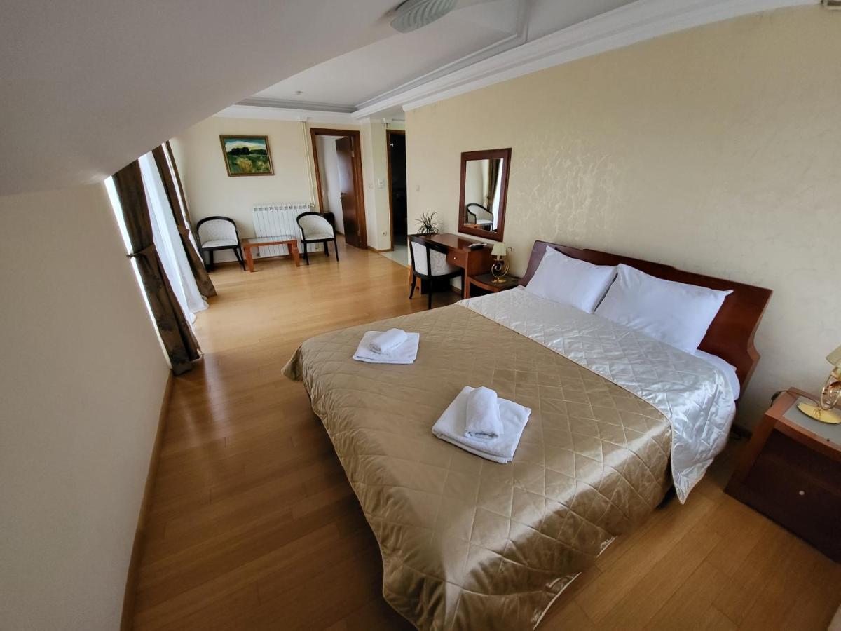 Sunny Hill Apartments & Aqua Park Vrnjačka Banja Extérieur photo