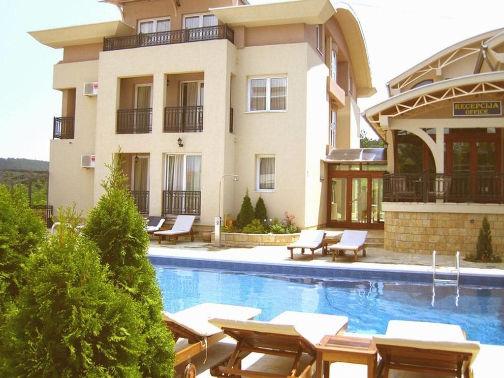 Sunny Hill Apartments & Aqua Park Vrnjačka Banja Extérieur photo