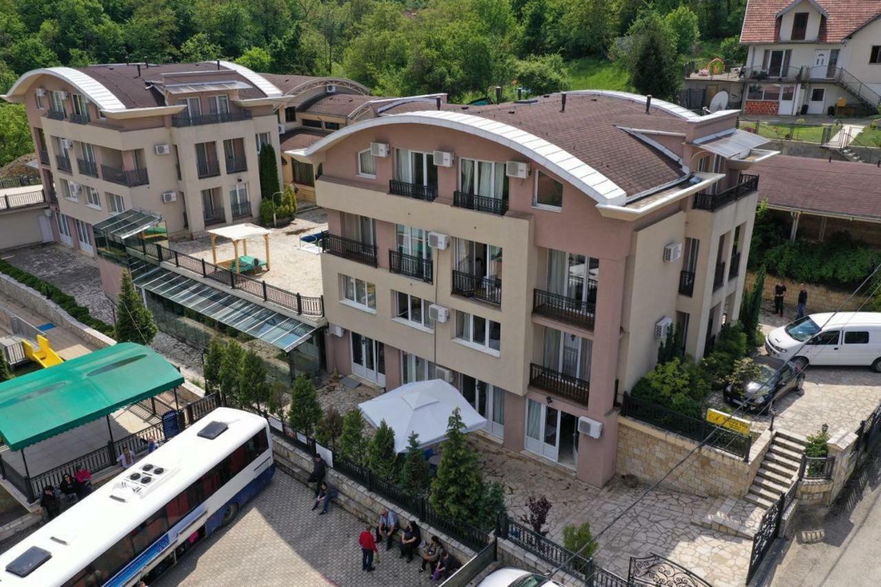 Sunny Hill Apartments & Aqua Park Vrnjačka Banja Extérieur photo