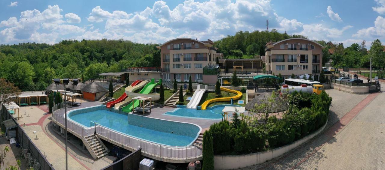 Sunny Hill Apartments & Aqua Park Vrnjačka Banja Extérieur photo