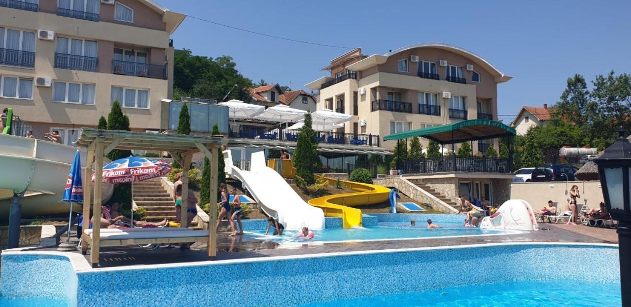 Sunny Hill Apartments & Aqua Park Vrnjačka Banja Extérieur photo